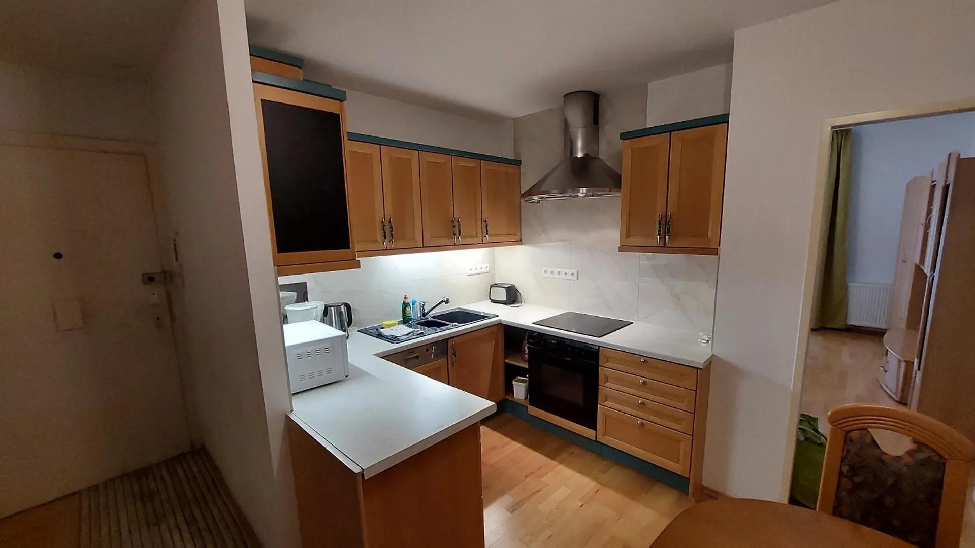 Apartment Wohnung Simmering Neben U&S-Bahn Vienna